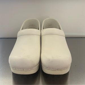 White Danskos EU 39